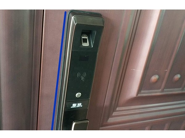 智能鎖為什么會(huì)帶有兩個(gè)硅膠墊？有什么好處嗎？