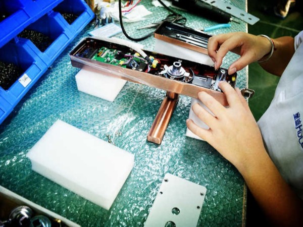 為什么有的人不喜歡指紋鎖？指紋鎖廠家有什么對策？